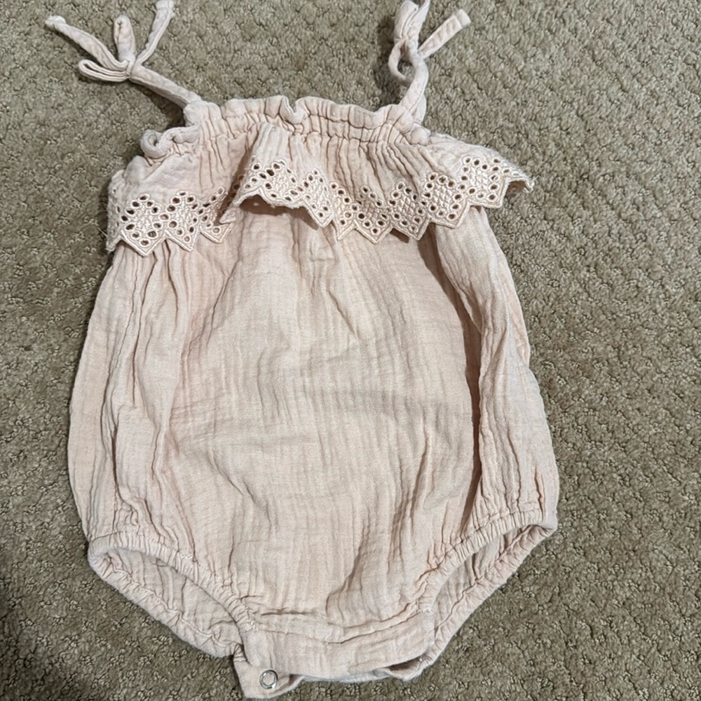 GUC Rylee + Cru bubble suit